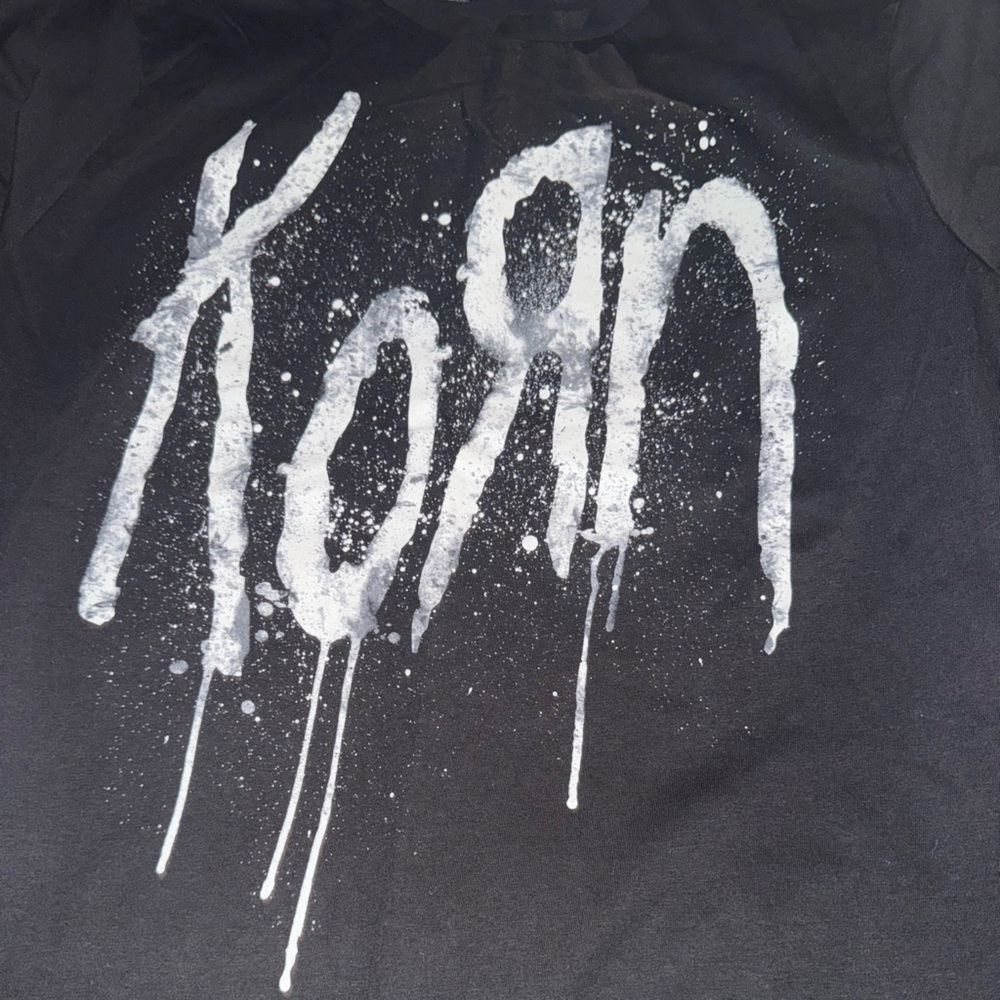 Hot Topic Black and White Korn Tee